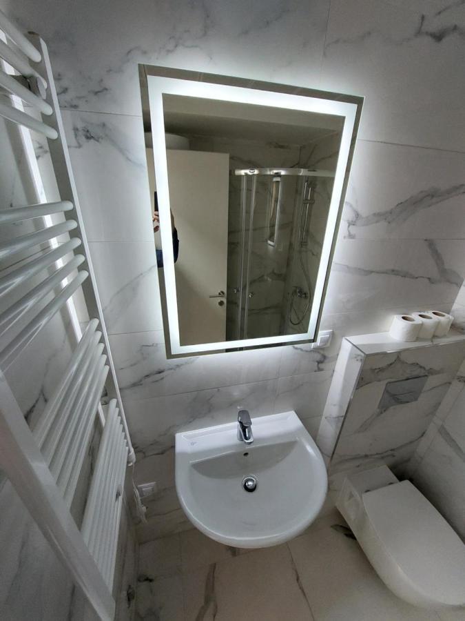 Box Apartment สโกเปีย ภายนอก รูปภาพ